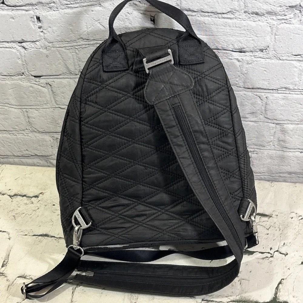 Baggallini Naples Women's Convertible Backpack Quilted Black